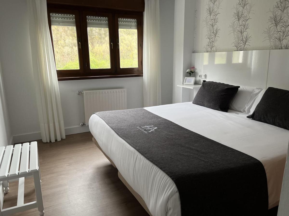 Hotel Avelina Onís Zewnętrze zdjęcie