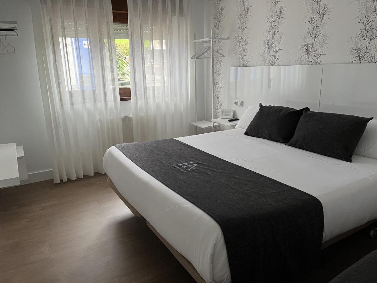 Hotel Avelina Onís Zewnętrze zdjęcie