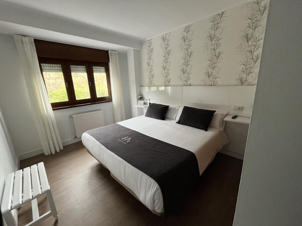 Hotel Avelina Onís Zewnętrze zdjęcie